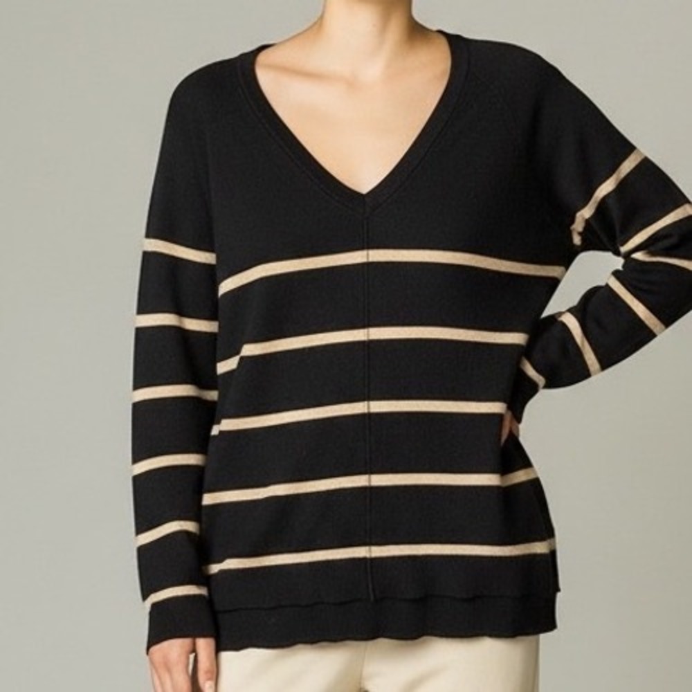 Mod Black Tan Stripe V Neck Long Sleeve Sweater Size small cozy cottage casual